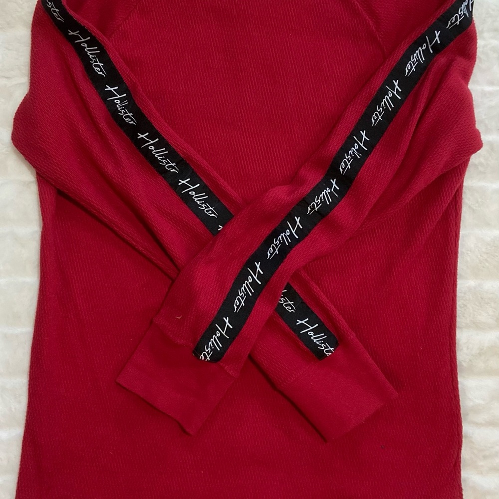 Men’s Hollister shirt